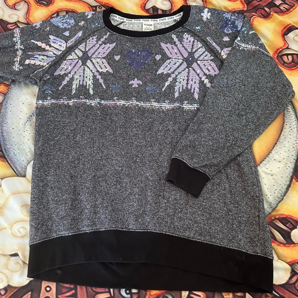 PINK Victoria's Secret Gray and Black Crew Neck Sweater Nordic Design